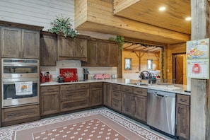 House (Multiple Bedrooms) | Interior