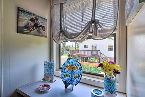Nautical Condo w/ Shared Patio, 1 Mi to Beach