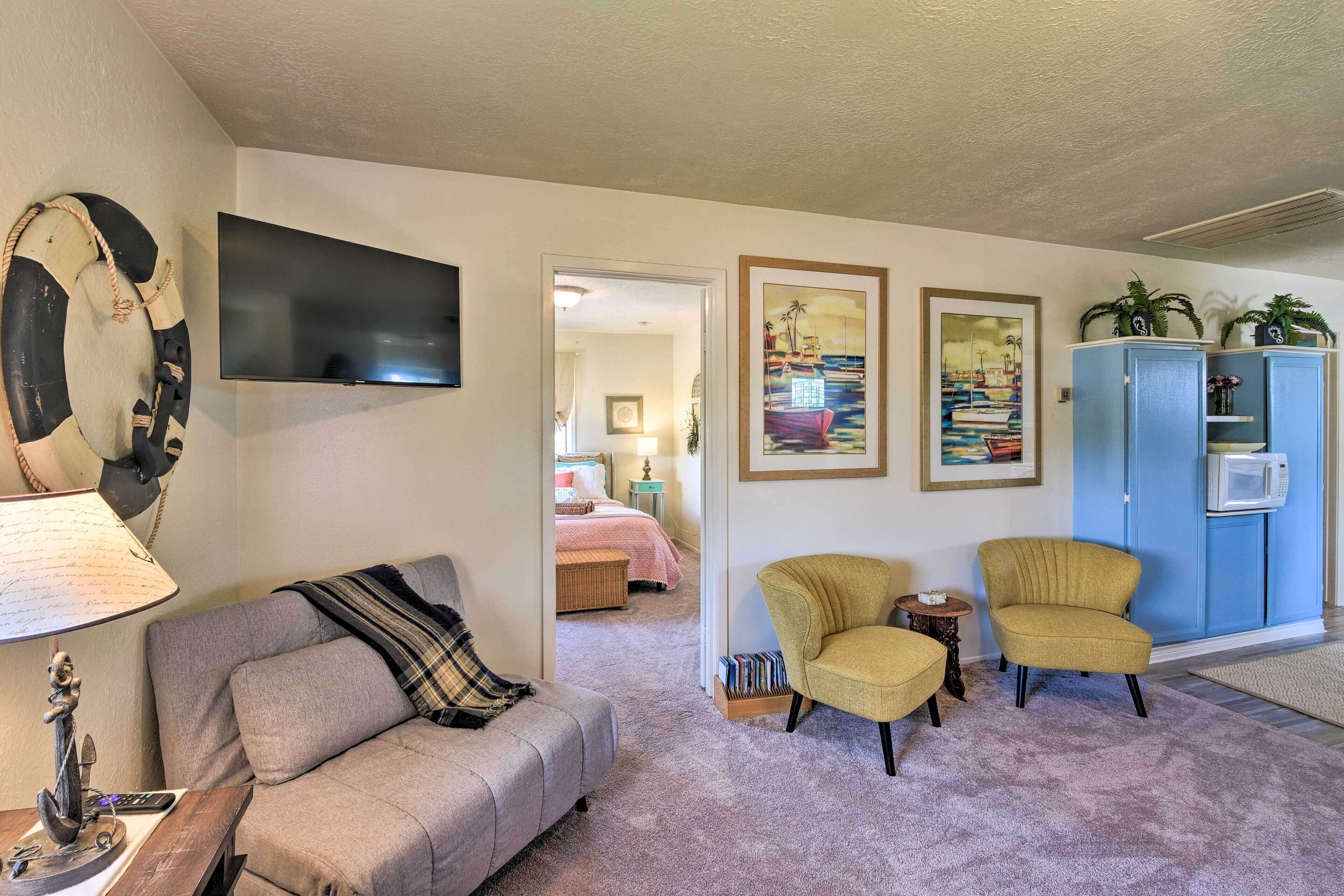 Nautical Condo w/ Shared Patio, 1 Mi to Beach