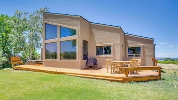 Rumah (3 Bedrooms) | Tempat makan outdoor