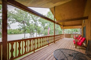 Interior - Waterfront Huntsville Home w/ Private Dock & Spa (Huntsville)