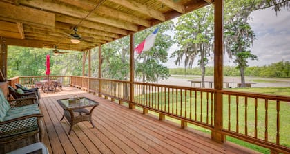 Waterfront Huntsville Home w/ Private Dock & Spa