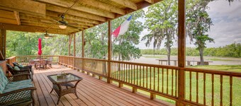 Waterfront Huntsville Home w/ Private Dock & Spa