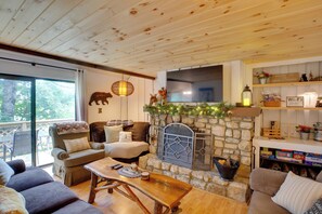 Unclassified image, 5 of 28, button - Steps to Sugar Mountain! Condo w/ Furnished Deck (Banner Elk)