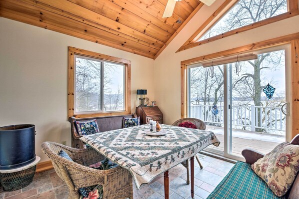 Cottage (2 Bedrooms) | Interior