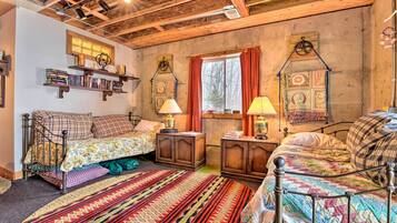 Cottage (2 Bedrooms) | Interior