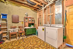 Cottage (2 Bedrooms) | Interior