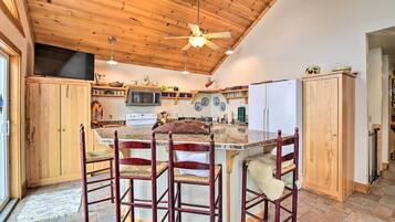 Cottage (2 Bedrooms) | Interior