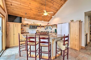 Cottage (2 Bedrooms) | Interior