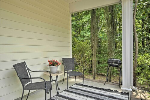 Modern Durham Retreat w/ Private Yard & Patio