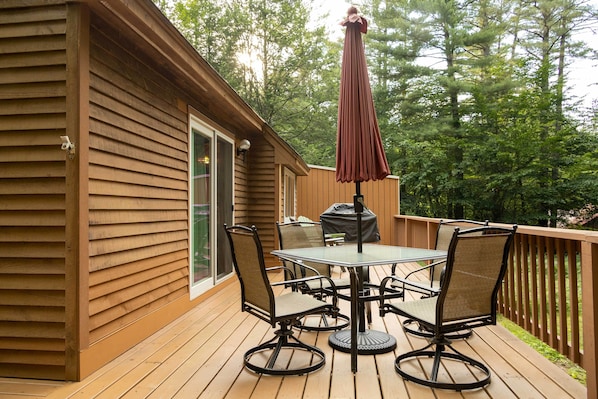 Apartment (4 Bedrooms) | Interior - Cozy Bartlett Townhome < 3 Mi to Attitash Mountain (Bartlett)