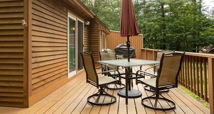 Cozy Bartlett Townhome < 3 Mi to Attitash Mountain
