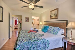 7 bedrooms, laptop workspace, iron/ironing board, bed sheets - El Cajon Home w/ Wheelchair Access + Big Yard! (El Cajon)