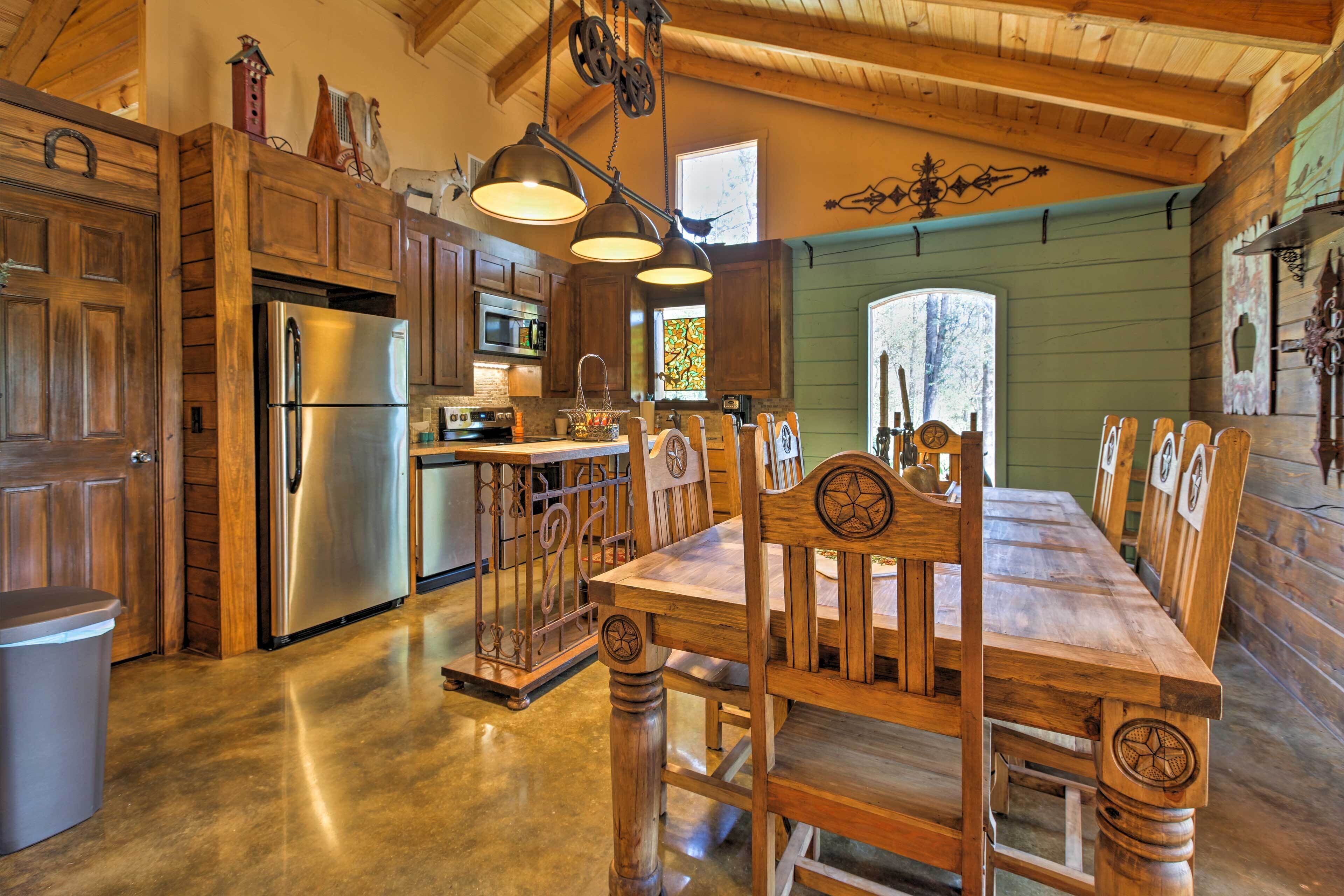 'beaver Creek Lodge' - Huntington Home w/ Pond!