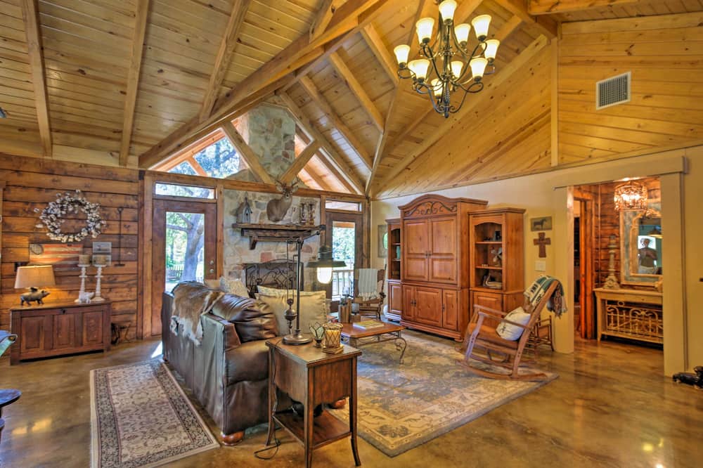 'beaver Creek Lodge' - Secluded Home w/ Pond! - Colmesneil, TX