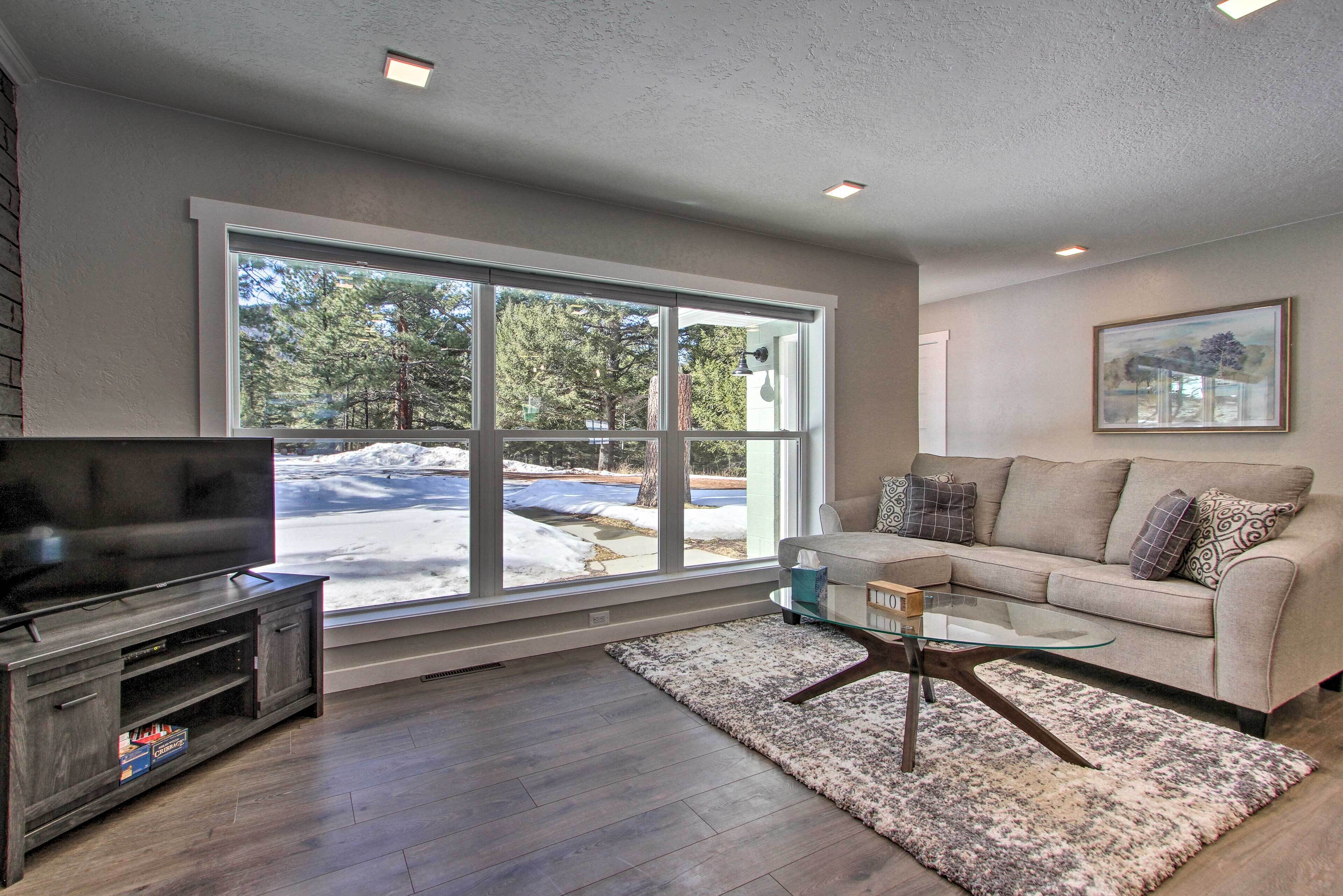 Modern Home w/ Wooded Views: 10 Mi Outside Helena!