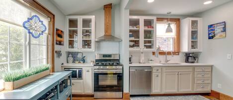 House (2 Bedrooms) | Interior