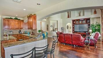 Rumah (5 Bedrooms) | Interior