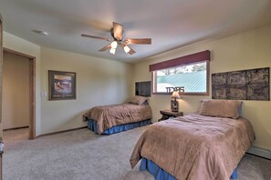 House (5 Bedrooms) | Interior