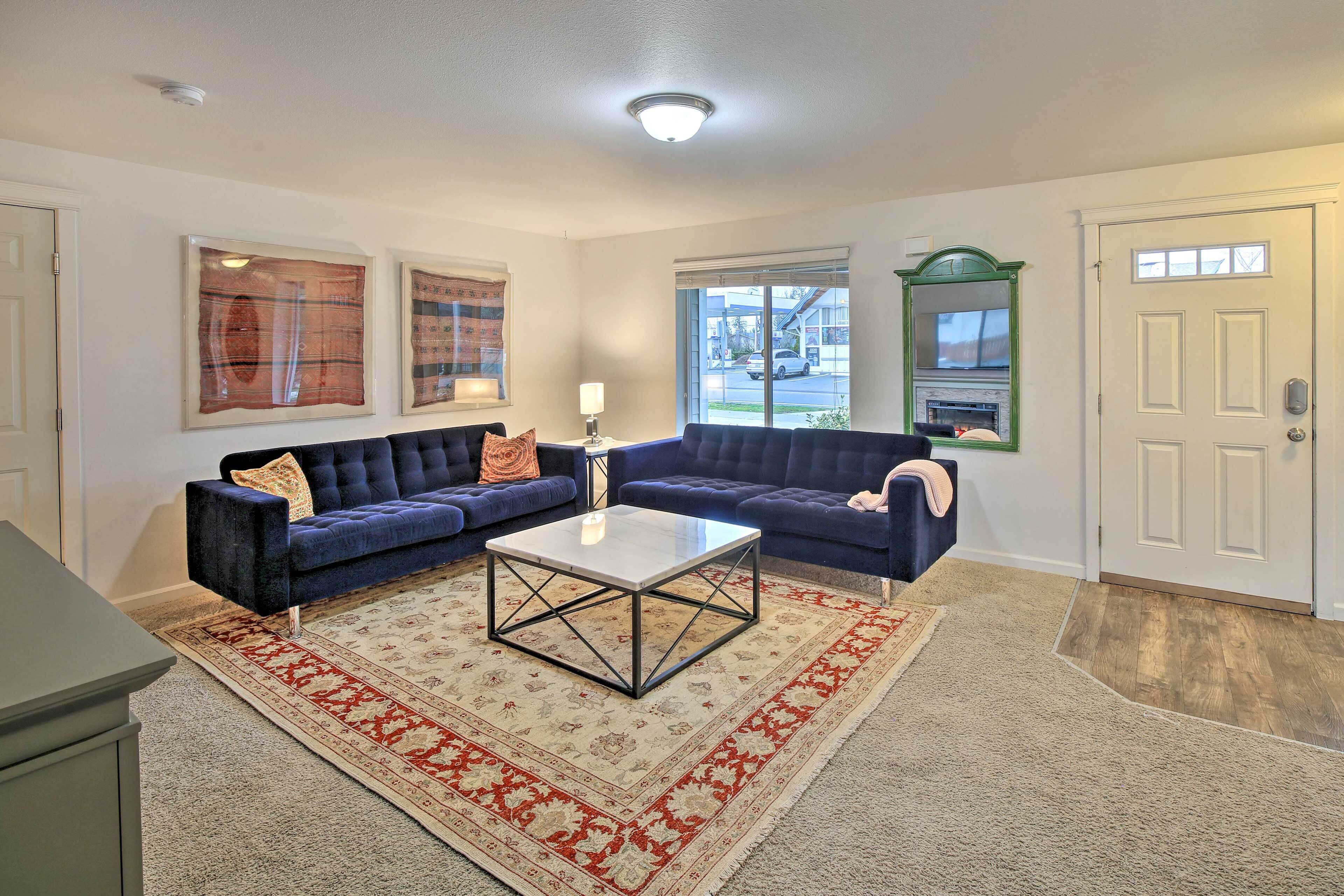 Enumclaw Home - 60 Mi to Mount Rainier!