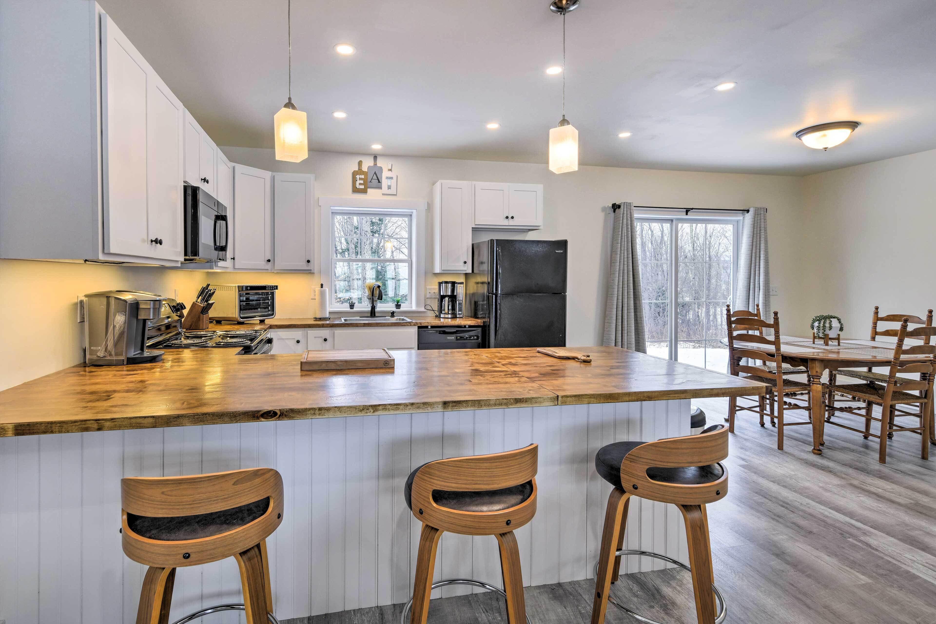 Cozy Vermont Escape - Near Golfing & Skiing!