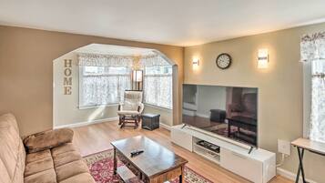 House (3 Bedrooms) | Front of property