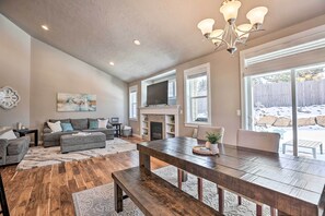 House (4 Bedrooms) | Interior - Modern Bend Home ~ 3 Mi to Old Mill District! (Bend)