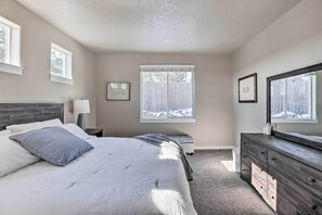 House (4 Bedrooms) | Interior - Modern Bend Home ~ 3 Mi to Old Mill District! (Bend)