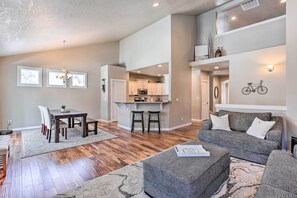 House (4 Bedrooms) | Interior - Modern Bend Home ~ 3 Mi to Old Mill District! (Bend)
