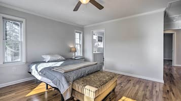 House (5 Bedrooms) | Interior