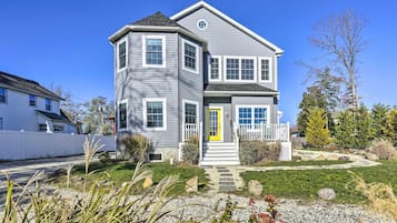 House (5 Bedrooms) | Front of property
