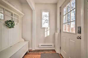 Cottage (3 Bedrooms) | Interior