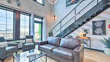 Apartment (0 Bedroom) | Interior