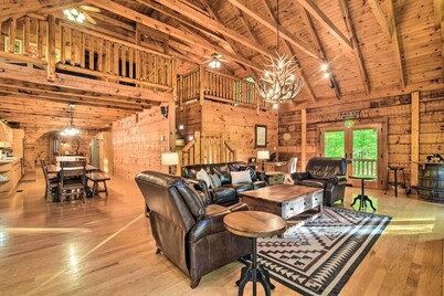 Serene Lewisburg Lakefront Retreat w/ Dock