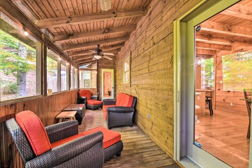 Serene Lewisburg Lakefront Retreat w/ Dock