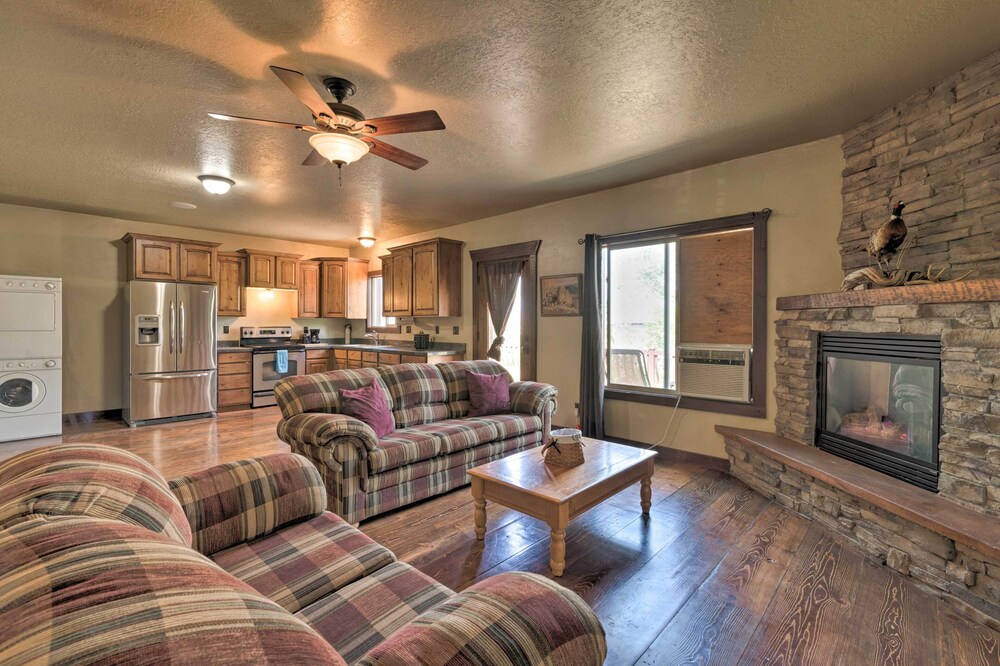 Well-appointed Sterling Casita With Full Kitchen!