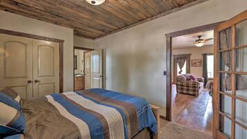 House (1 Bedroom) | Interior