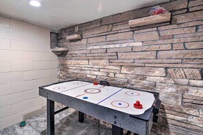Interior - Cozy Retreat w/ Yard Space ~ 11 Mi to Longmont! (Platteville)