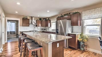 House (3 Bedrooms) | Front of property