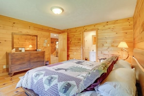 House (4 Bedrooms) | Interior