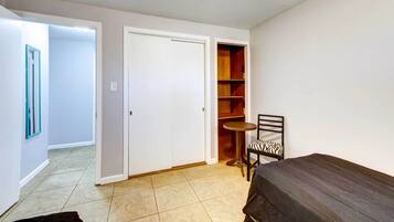 Cottage (3 Bedrooms) | Interior