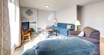 Pet-friendly Youngstown Cottage w/ Yard