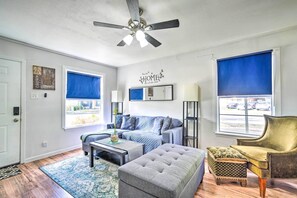 Front of property - Charming San Antonio Home w/ Covered Patio! (San Antonio)