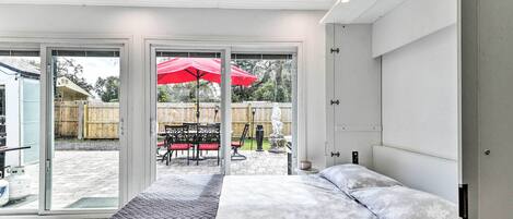 Apartment (0 Bedroom) | Interior