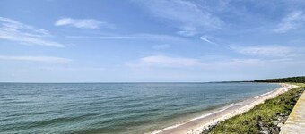 Pet-friendly Woodsy Gem: 1/4 Mi to Chesapeake Bay