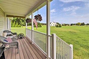 House (2 Bedrooms) | Interior - Pet-friendly Woodsy Gem: 1/4 Mi to Chesapeake Bay (Painter)