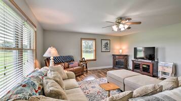 House (2 Bedrooms) | Front of property