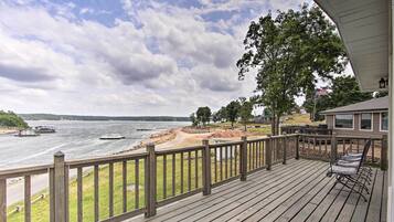 Cottage (3 Bedrooms) | Front of property