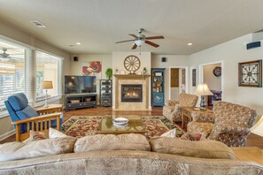 Apartment (3 Bedrooms) | Interior - Pet-friendly Hot Springs Village Townhome w/ Patio (Hot Springs Village)