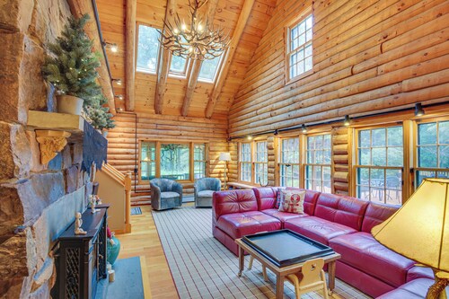 Game Room w/ Speakeasy Saloon: Accord Retreat